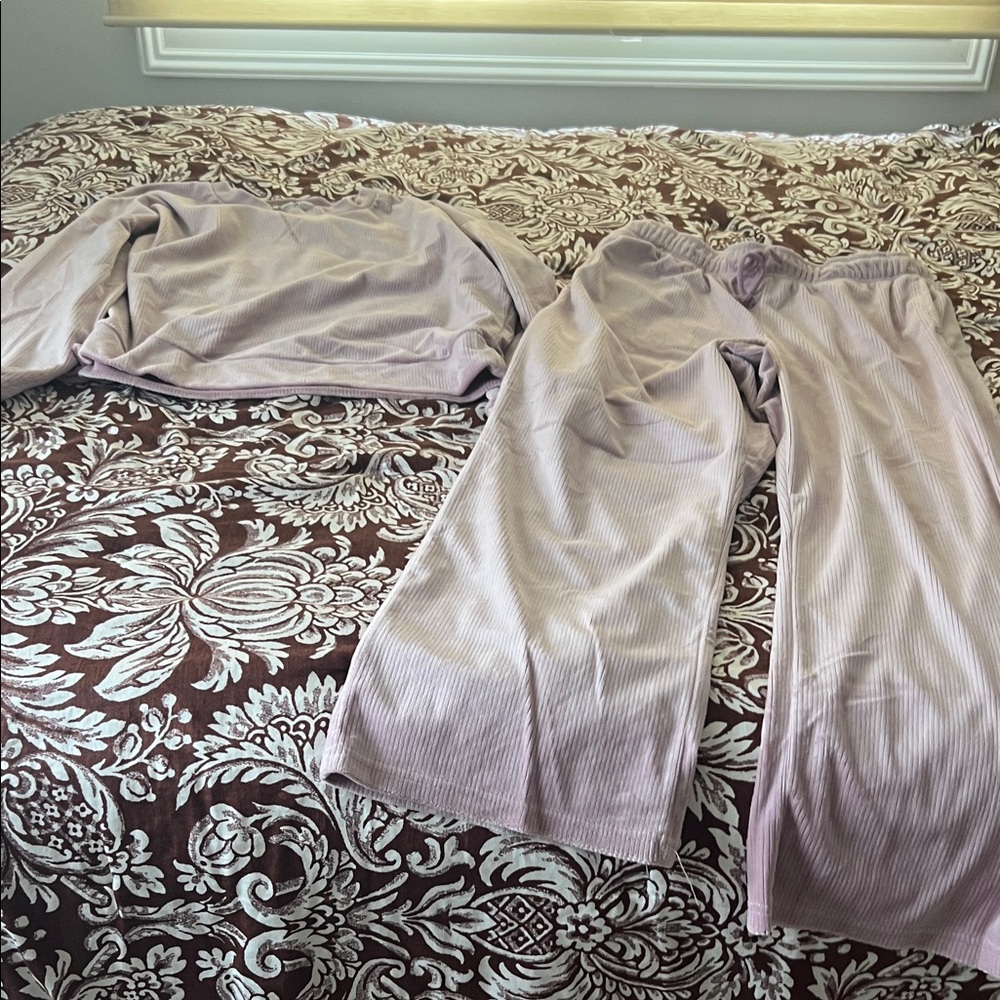 Hippie Rose Lavender Lounge Set